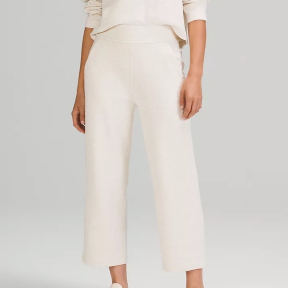 lululemon athletica Pants - Lululemon size 0 Straight wide leg crop pants NWT